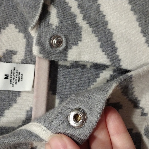 NWT Ruby Rd. Women's Mixed Animal Print Snap Front Cardigan Sweater Sz M-Mobwife - Picture 7 of 7